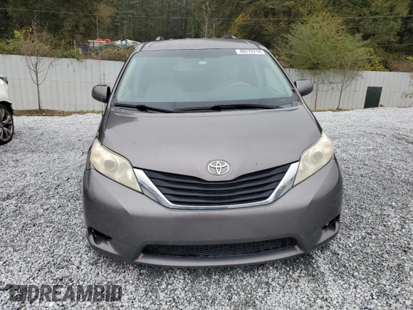 2012 Toyota Sienna with VIN 5TDKA3DC8CS009526, listed as a Copart auction lot 80279714 with 186,703 mi miles and Salvage Title. Bid and sale history available at DreamBid. Image 5.