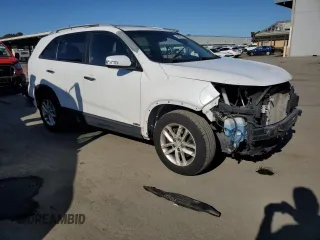 2014 Kia Sorento LX with VIN 5XYKTCA66EG475805, listed as a Copart auction lot 46880805 with 140,722 mi miles and Salvage Title. Bid and sale history available at carsss.com. Image 4.