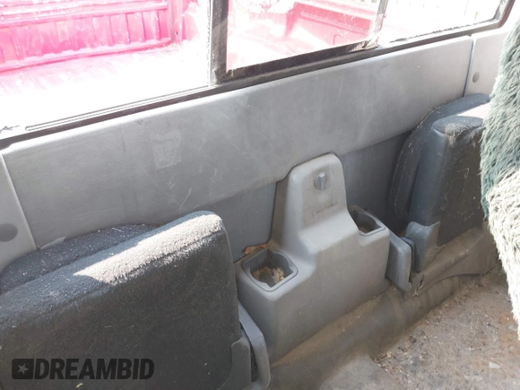 2003 Ford Ranger XL Fleet с VIN 1FTYR44V33TA12927, выставлен на аукционе IAAI как лот 42422845 с пробегом 205 305 миль миль и . История ставок и продаж доступна на DreamBid. Изображение 8.