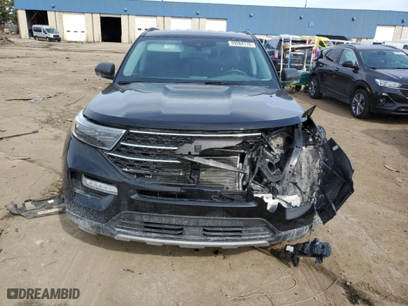 2022 Ford Explorer XLT with VIN 1FMSK8DH5NGB95511, listed as a Copart auction lot 49284715 with 38,395 mi miles and Clean Title. Bid and sale history available at carsss.com. Image 5.