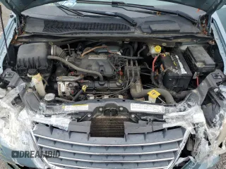 2010 Chrysler Town & Country Touring with VIN 2A4RR5D19AR170145, listed as a Copart auction lot 54665135 with 184,351 mi miles and Salvage Title. Bid and sale history available at DreamBid. Image 12.