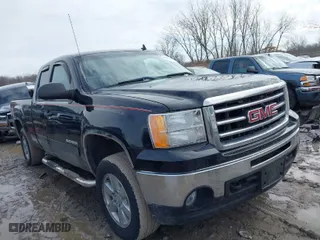 2013 GMC Sierra 1500 SLE with VIN 1GTR2VE76DZ342171, listed as a IAAI auction lot 41682863 with 121,888 mi miles. Bid and sale history available at carsss.com. Image 1.