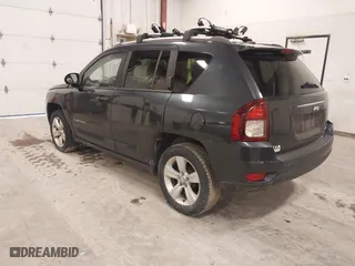 2016 Jeep Compass Sport with VIN 1C4NJCBA1GD559571, listed as a IAAI auction lot 41913639 with 175,038 mi miles. Bid and sale history available at carsss.com. Image 3.