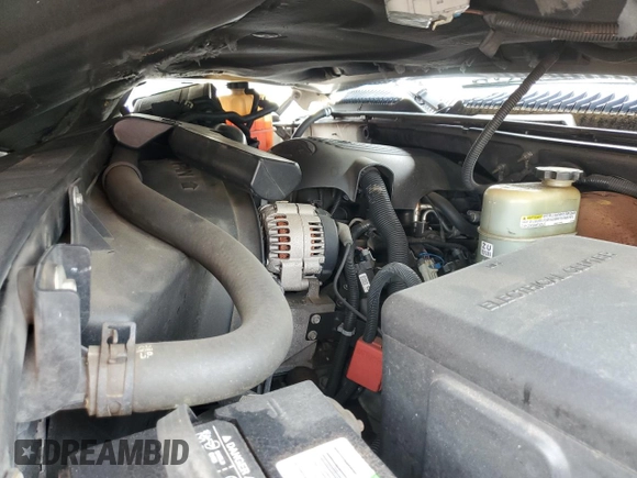 2002 Chevrolet Tahoe LS with VIN 1GNEC13Z52J232577, listed as a Copart auction lot 58770895 with 240,960 mi miles and Salvage title. Bid and sale history available at DreamBid. Image 12.