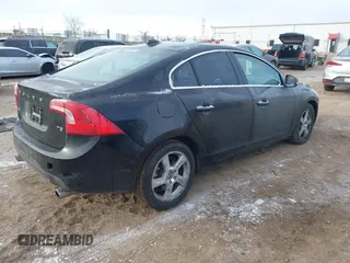 2013 Volvo S60 T5 Premier with VIN YV1612FSXD1228786, listed as a IAAI auction lot 41257854 with 145,344 mi miles. Bid and sale history available at carsss.com. Image 4.