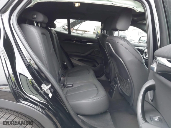 2020 BMW X2 sDrive28i with VIN WBXYH9C08L5R62746, listed as a IAAI auction lot 41788571 with 20,981 mi miles. Bid and sale history available at carsss.com. Image 8.