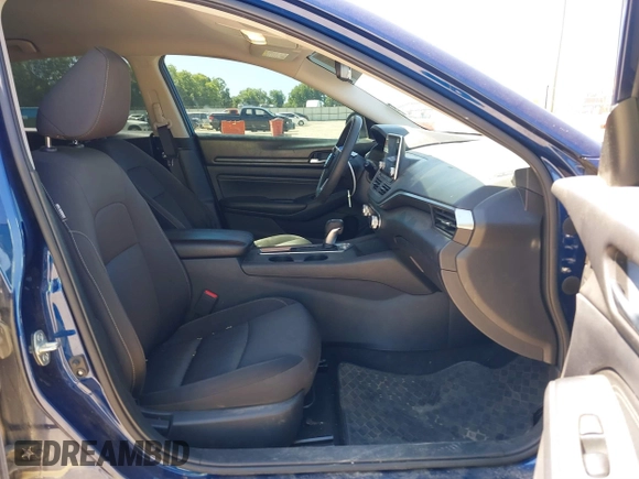 2020 Nissan Altima S with VIN 1N4BL4BV3LC232567, listed as a IAAI auction lot 39725803 with 119,540 mi miles and . Bid and sale history available at DreamBid. Image 5.