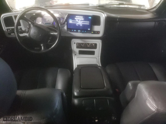2002 GMC Yukon XL Denali with VIN 1GKFK66U72J313730, listed as a Copart auction lot 44326525 with 102,601 mi miles and Salvage Title. Bid and sale history available at carsss.com. Image 8.