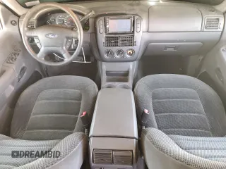 2002 Ford Explorer XLT z VIN 1FMDU63E22UA50017, wystawiony jako Copart lot #55092105 z przebiegiem 193 410 mil mil oraz Szkody całkowita. Historia ofert i sprzedaży dostępna na DreamBid. Obrazek 8.