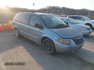 2005 Chrysler Town & Country Touring with VIN 2C4GP54L95R408571, listed as a IAAI auction lot 41792261 with 187,759 mi miles. Bid and sale history available at carsss.com. Image 1.