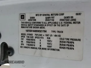 1997 GMC Sonoma with VIN 1GTCS1448VK521764, listed as a Copart auction lot 43580175 with 159,938 mi miles and Salvage Title. Bid and sale history available at carsss.com. Image 12.
