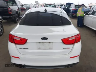2015 Kia Optima EX z VIN 5XXGN4A71FG504390, wystawiony jako IAAI lot #42449045 z przebiegiem 171 352 mil mil oraz . Historia ofert i sprzedaży dostępna na DreamBid. Obrazek 17.
