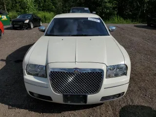 2005 Chrysler 300 with VIN 2C3JA53G45H174829, listed as a Copart auction lot 63768904 with 373,929 mi miles and Clean Title. Bid and sale history available at carsss.com. Image 5.