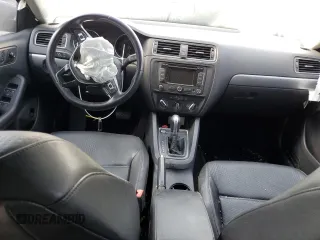 2015 Volkswagen Jetta Sedan 1.8T SE with VIN 3VWD17AJ8FM331880, listed as a Copart auction lot 53776765 with 0 mi miles and Non Repairable. Bid and sale history available at carsss.com. Image 8.