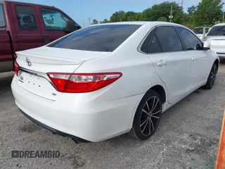 2017 Toyota Camry XLE with VIN 4T1BF1FK5HU344817, listed as a IAAI auction lot 42011843 with 196,326 mi miles. Bid and sale history available at carsss.com. Image 4.