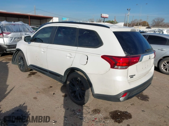 2018 Mitsubishi Outlander SE with VIN JA4AD3A38JZ051403, listed as a IAAI auction lot 41406598 with 116,190 mi miles and . Bid and sale history available at DreamBid. Image 3.