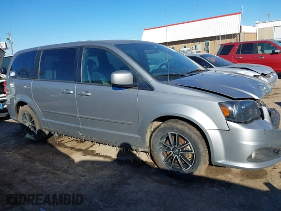 2015 Dodge Grand Caravan R/T with VIN 2C4RDGEG4FR641161, listed as a IAAI auction lot 41237033 with 286,564 mi miles and . Bid and sale history available at DreamBid. Image 14.