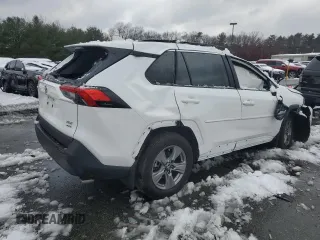 2024 Toyota RAV4 XLE with VIN 2T3P1RFV6RC394956, listed as a Copart auction lot 83680814 with 14,225 mi miles and Salvage Title. Bid and sale history available at DreamBid. Image 3.