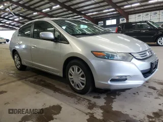 2010 Honda Insight LX z VIN JHMZE2H5XAS018546, wystawiony jako Copart lot #61411545 z przebiegiem 55 814 mil mil oraz Czysty tytuł • Clean title. Historia ofert i sprzedaży dostępna na DreamBid. Obrazek 4.