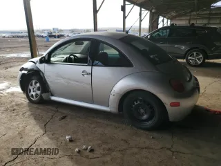 2003 Volkswagen New Beetle Coupe GLS with VIN 3VWCK21CX3M434601, listed as a Copart auction lot 44244875 with 77,888 mi miles and Salvage Title. Bid and sale history available at carsss.com. Image 2.