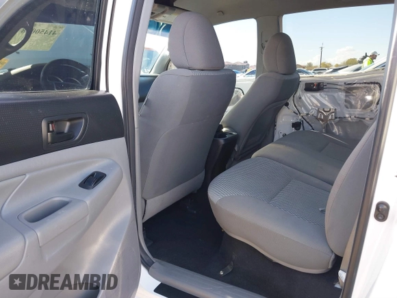2014 Toyota Tacoma with VIN 3TMMU4FN9EM062808, listed as a IAAI auction lot 41450058 with 192,628 mi miles and . Bid and sale history available at DreamBid. Image 8.
