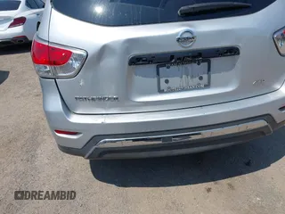 2014 Nissan Pathfinder S z VIN 5N1AR2MMXEC663371, wystawiony jako IAAI lot #42422226 z przebiegiem 141 844 mil mil oraz . Historia ofert i sprzedaży dostępna na DreamBid. Obrazek 15.