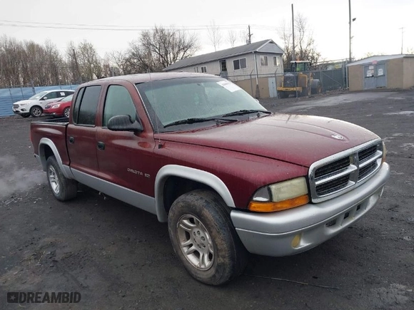 2002 Dodge Dakota SLT with VIN 1B7HL48N62S694380, listed as a IAAI auction lot 42008125 with 152,421 mi miles. Bid and sale history available at carsss.com. Image 1.