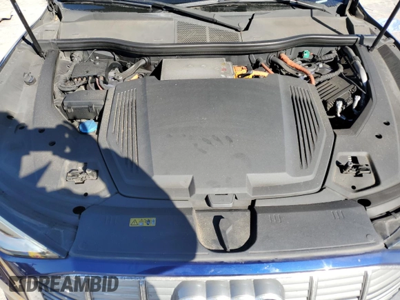 2021 Audi e-tron Premium Plus with VIN WA1LAAGE1MB024443, listed as a Copart auction lot 42333015 with 43,977 mi miles and Salvage title. Bid and sale history available at DreamBid. Image 12.