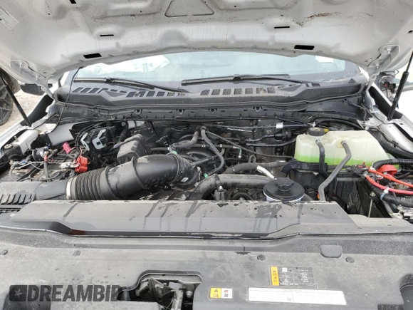 2024 Ford F-350 with VIN 1FT8X3BA0REF08670, listed as a Copart auction lot 52581825 with 12,776 mi miles and Salvage title. Bid and sale history available at DreamBid. Image 11.