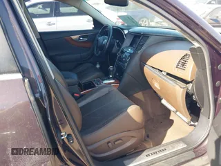 2011 Infiniti FX35 with VIN JN8AS1MW2BM140442, listed as a IAAI auction lot 41746340 with 207,569 mi miles. Bid and sale history available at carsss.com. Image 5.