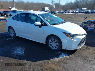 2021 Toyota Corolla LE with VIN 5YFEPMAE7MP200792, listed as a IAAI auction lot 41408348 with 32,735 mi miles. Bid and sale history available at carsss.com. Image 1.
