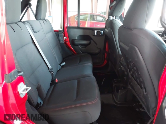 2021 Jeep Wrangler Unlimited Rubicon z VIN 1C4HJXFG8MW785318, wystawiony jako IAAI lot #42118969 z przebiegiem 61 572 mil mil oraz . Historia ofert i sprzedaży dostępna na DreamBid. Obrazek 8.
