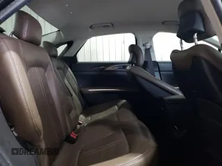 2013 Lincoln MKZ Hybrid z VIN 3LN6L2LU7DR823358, wystawiony jako Copart lot #51864445 z przebiegiem 112 531 mil mil oraz Szkoda całkowita • Salvage title. Historia ofert i sprzedaży dostępna na DreamBid. Obrazek 10.