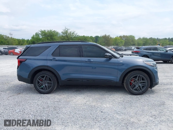 2025 Ford Explorer ST-Line with VIN 1FMUK7KH4SGB02804, listed as a IAAI auction lot 42043801 with 3,672 mi miles and . Bid and sale history available at DreamBid. Image 13.