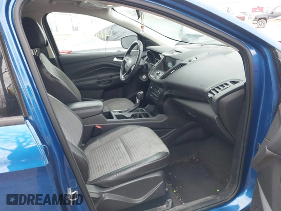 2017 Ford Escape SE with VIN 1FMCU0GD1HUC22489, listed as a IAAI auction lot 41844918 with 113,000 mi miles. Bid and sale history available at carsss.com. Image 5.