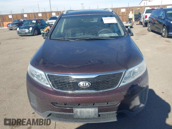 2015 Kia Sorento LX with VIN 5XYKTDA76FG602908, listed as a IAAI auction lot 41501885 with 181,047 mi miles. Bid and sale history available at carsss.com. Image 12.