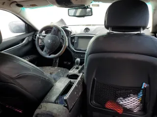 2016 Maserati Ghibli S z VIN ZAM57RSA7G1171520, wystawiony jako Copart lot #58149415 z przebiegiem Nie podano mil oraz Szkody całkowita. Historia ofert i sprzedaży dostępna na DreamBid. Obrazek 8.