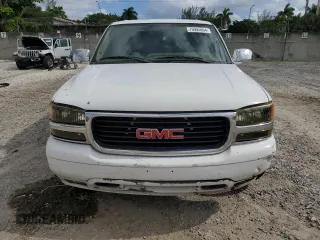 2004 GMC Yukon SLE with VIN 1GKEC13V04R248393, listed as a Copart auction lot 79995854 with 274,918 mi miles and Salvage Title. Bid and sale history available at carsss.com. Image 5.