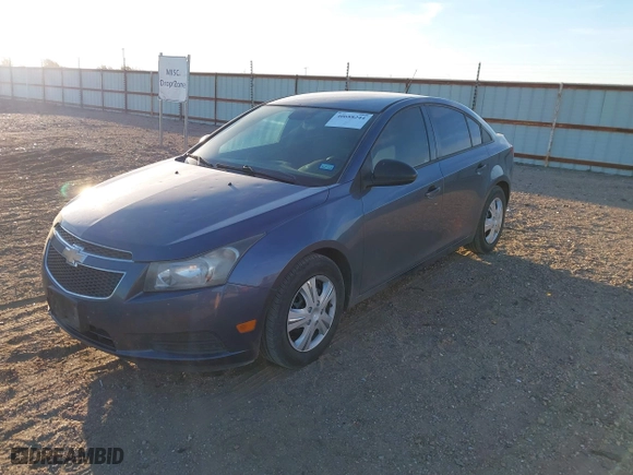 2014 Chevrolet Cruze LS with VIN 1G1PA5SH1E7171908, listed as a IAAI auction lot 40688244 with 96,643 mi miles. Bid and sale history available at carsss.com. Image 2.