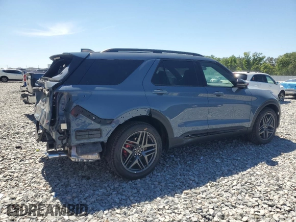 2025 Ford Explorer ST with VIN 1FMWK8GC4SGB16875, listed as a Copart auction lot 50733035 with 140 mi miles and Salvage Title. Bid and sale history available at carsss.com. Image 3.