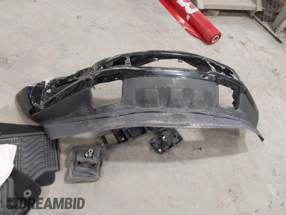 2018 Ford F-150 XL с VIN 1FTMF1EPXJKE53737, выставлен на аукционе IAAI как лот 42300187 с пробегом 93 289 миль миль и . История ставок и продаж доступна на DreamBid. Изображение 12.