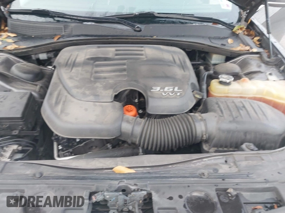 2019 Chrysler 300 Limited with VIN 2C3CCAKG5KH594978, listed as a IAAI auction lot 41261006 with 184,890 mi miles. Bid and sale history available at carsss.com. Image 10.