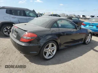 2011 Mercedes-Benz SLK-Class SLK 300 with VIN WDBWK5EA3BF242184, listed as a Copart auction lot 75091984 with Not Provided miles and Non Repairable. Bid and sale history available at carsss.com. Image 3.
