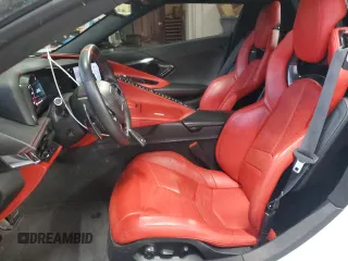 2023 Chevrolet Corvette 3LT z VIN 1G1YC3D46P5132310, wystawiony jako Copart lot #87001484 z przebiegiem 14 522 mil mil oraz Czysty tytuł • Clean title. Historia ofert i sprzedaży dostępna na DreamBid. Obrazek 7.