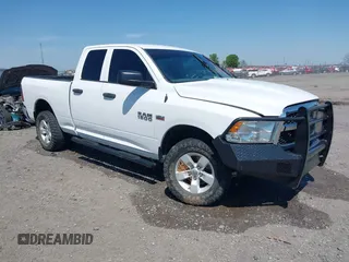 2016 Ram 1500 Express z VIN 1C6RR7FT2GS353496, wystawiony jako IAAI lot #41992361 z przebiegiem 188 304 mil mil oraz . Historia ofert i sprzedaży dostępna na DreamBid. Obrazek 1.