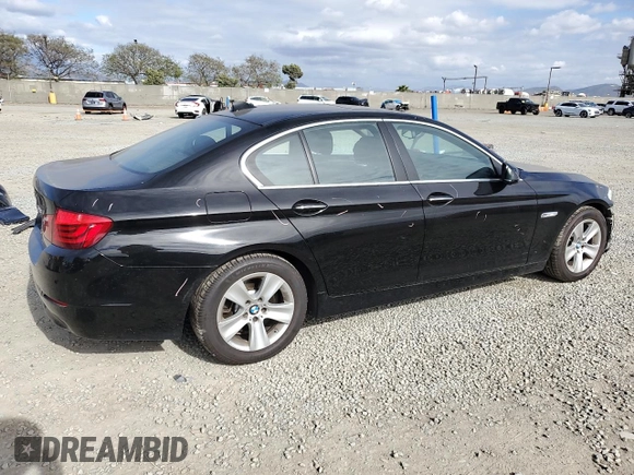 2013 BMW 5 Series 528i with VIN WBAXG5C51DD231693, listed as a Copart auction lot 53683555 with 86,460 mi miles and Salvage Title. Bid and sale history available at carsss.com. Image 3.
