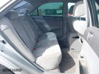 2004 Toyota Camry LE with VIN 4T1BE32K54U323478, listed as a IAAI auction lot 41725144 with 135,613 mi miles. Bid and sale history available at carsss.com. Image 8.