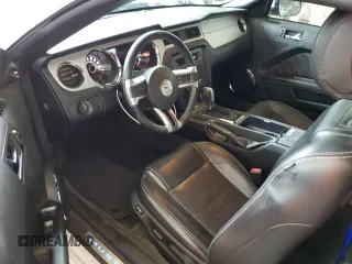 2014 Ford Mustang V6 with VIN 1ZVBP8EM3E5328616, listed as a Copart auction lot 62491435 with 84,059 mi miles and Salvage title. Bid and sale history available at DreamBid. Image 8.