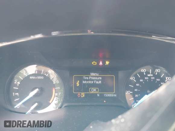 2016 Ford Explorer с VIN 1FM5K8B89GGB31720, выставлен на аукционе IAAI как лот 42504335 с пробегом 150 699 миль миль и . История ставок и продаж доступна на DreamBid. Изображение 7.