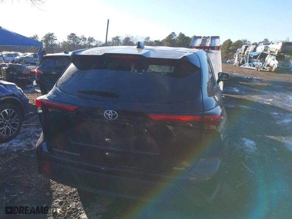 2021 Toyota Highlander L with VIN 5TDCZRBH3MS139620, listed as a IAAI auction lot 41397671 with 189,493 mi miles. Bid and sale history available at carsss.com. Image 16.
